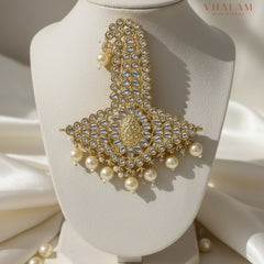 Majestic Gold Oval Kundan Safa Brooch