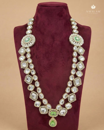 Emerald Statement Polished Gold Heritage Mala