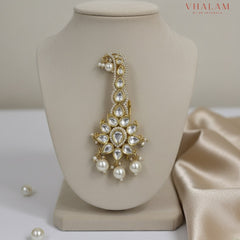Minimal Crystal Floral Kundan Turban Brooch