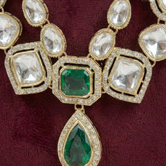 Emerald Heritage Double-Layer Polished Gold Mala