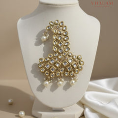 Royal Polki Groom Brooch in Diamond Motif Design