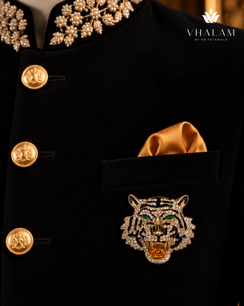 Rajsi Vyaghra Drishti Brooch