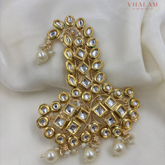 Royal Polki Groom Brooch in Diamond Motif Design
