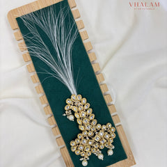 Royal Polki Groom Brooch in Diamond Motif Design