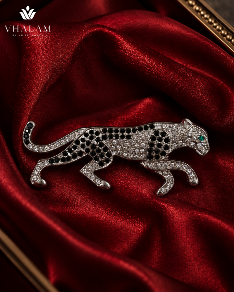 Rajsi Vyaghra Gati Brooch