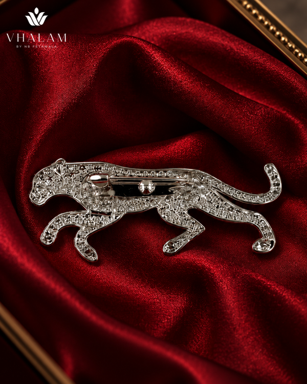 Rajsi Vyaghra Gati Brooch