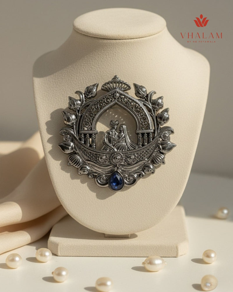 Vintage Maharaja Couple Suit Brooch