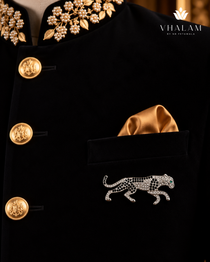 Rajsi Vyaghra Gati Brooch