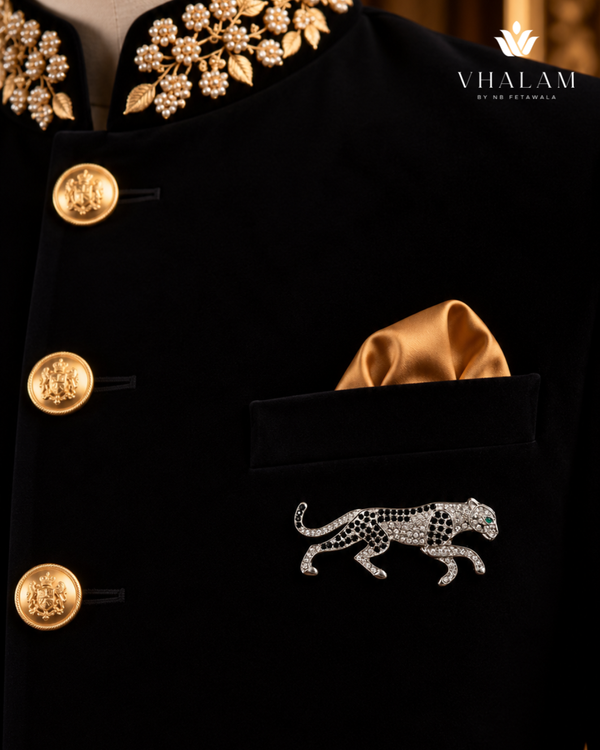 Rajsi Vyaghra Gati Brooch