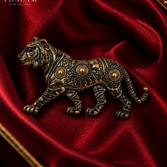 Rajsi Vyaghra Shakti Brooch