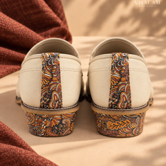 Handcrafted Maharaja Printed Cream Wedding Loafers
