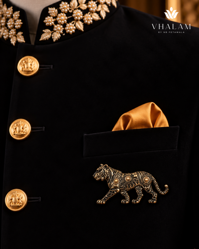 Rajsi Vyaghra Shakti Brooch