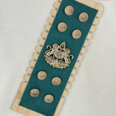 Heritage Lion Crest Gold Button & Brooch Set