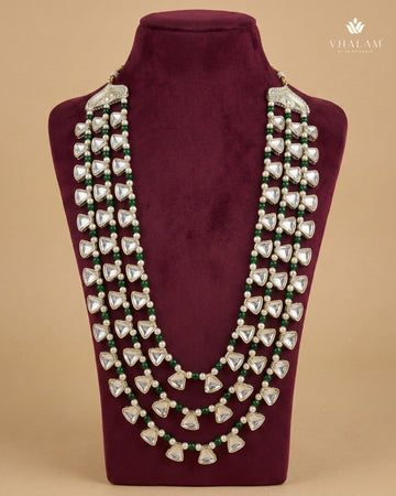 Dulha Green Bead & Triangle 3-Layer Graduated Pearl Mala
