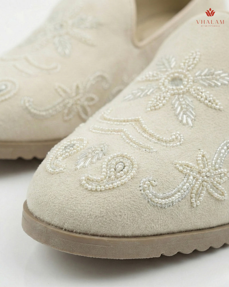 Ivory Egret Suede Loafer – Hand-Beaded Tonal Ivory Wedding Jutti
