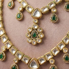 Imperial Emerald Heritage Brass Double-Layer Mala
