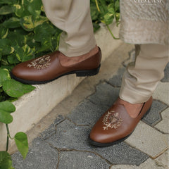 Tan Coloured Mojdi-Style Shoe with Elegant Hand Embroidery