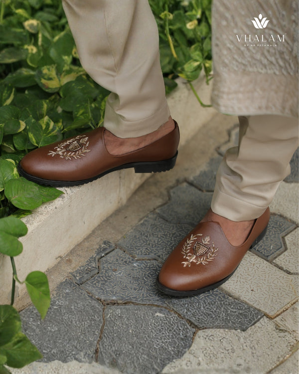 Rich Tan Premium Leather Jutti with Metallic Embroidery