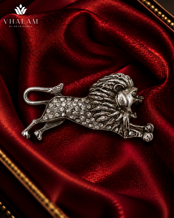 Rajsi Simha Garjana Silver Brooch