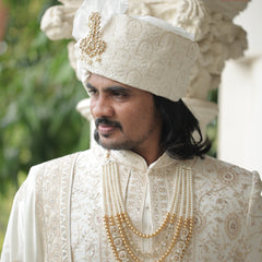 Classic White Wedding Turban with Kundan Detailed Brooch
