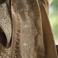 Regal Gold-Toned Shawl with Intricate Handwork
