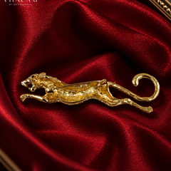 Rajsi Suvarna Chitah Veer Brooch
