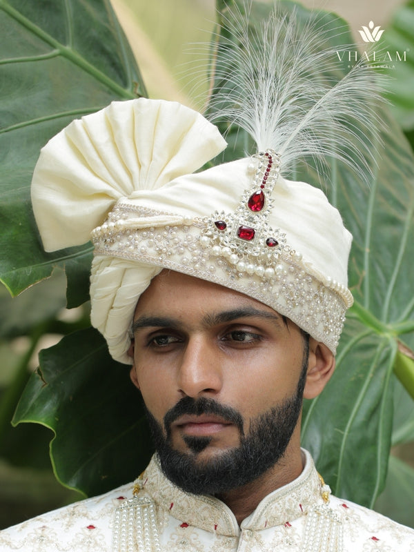 5-Piece Groom's Set for Ivory/Off-White Sherwani