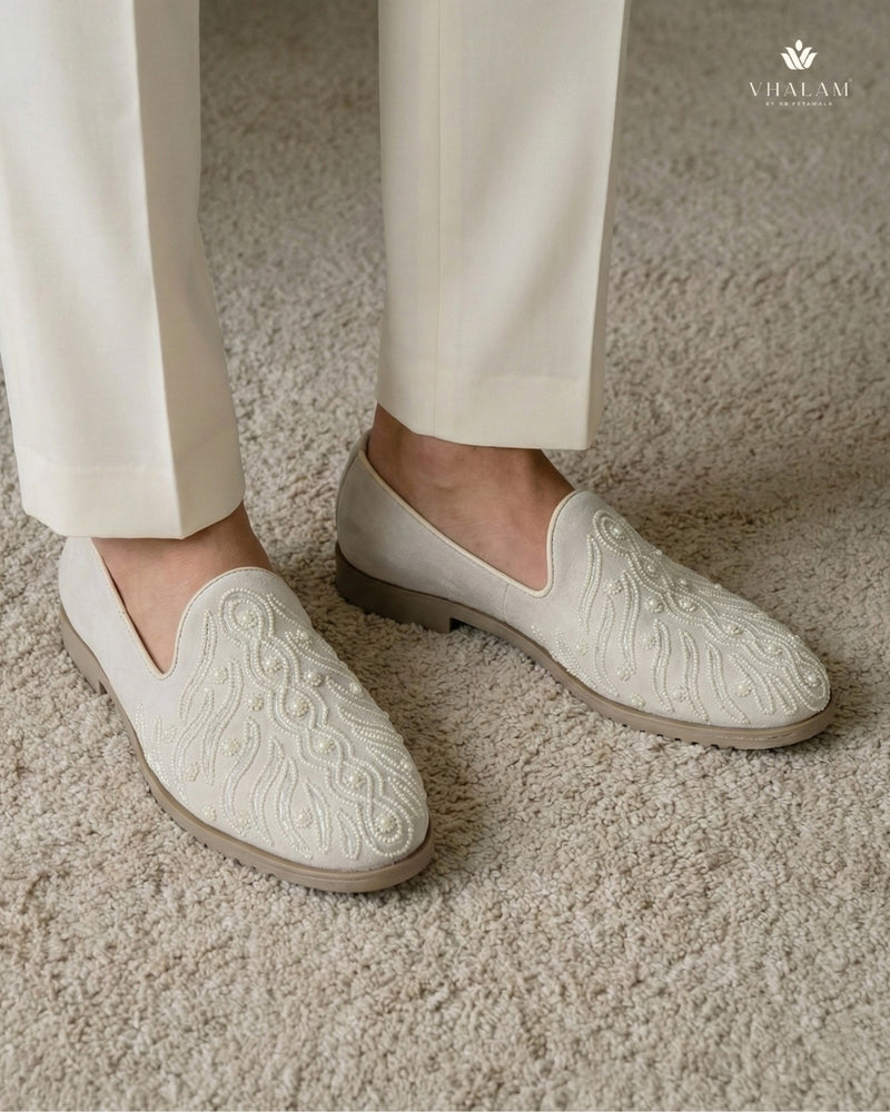 Egret Pearl-Encrusted Swirl Motif Suede Loafers