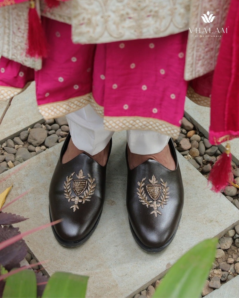 Dark Brown Loafer-Style Mojdi with Handwork – Best Seller