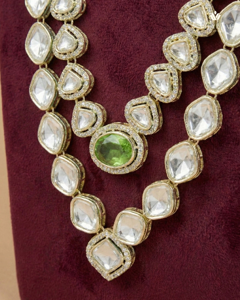 Emerald Heritage Double-Layer Polished Gold Mala