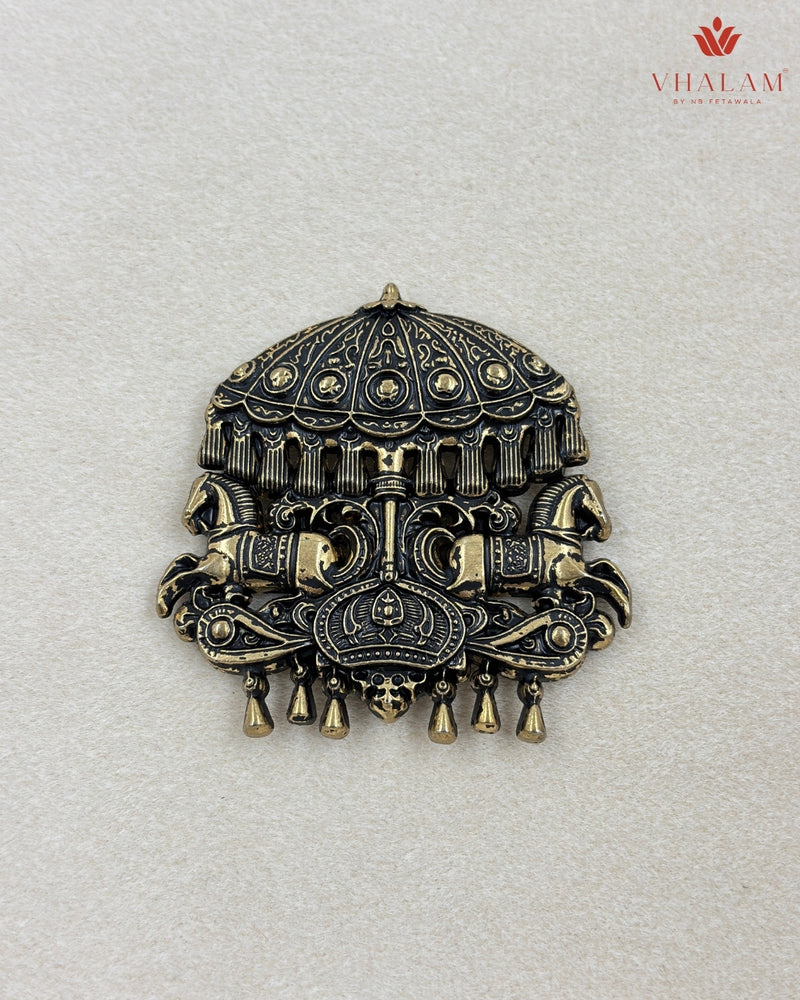 Imperial Royal Carriage Antique Button & Brooch Set