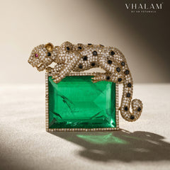 Royal Panther Emerald Green Stone Ceremonial Golden Brooch