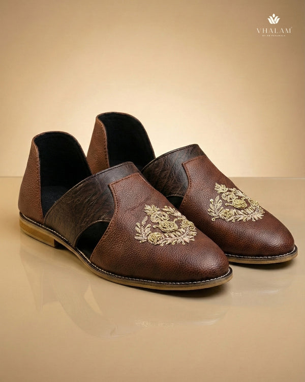 Pheasant Hand-Embroidered Zardosi Crest Mules
