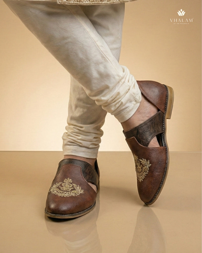 Pheasant Hand-Embroidered Zardosi Crest Mules