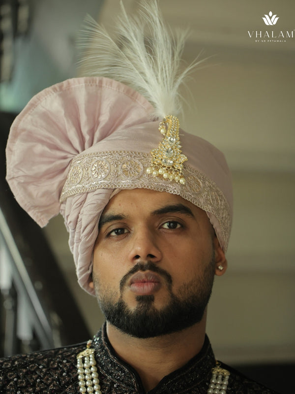 Royal Light Purple Wedding Pagdi with Pearl Brooch & Feather
