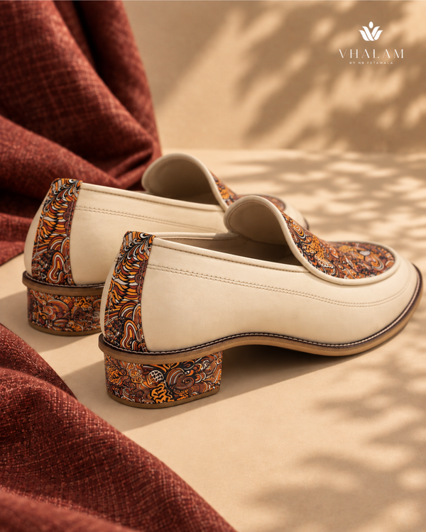 Handcrafted Maharaja Printed Cream Wedding Loafers