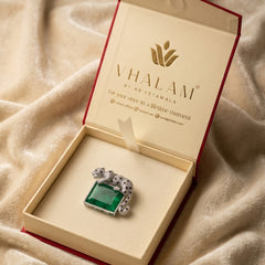 Royal Panther Emerald Green Stone Ceremonial Silver Brooch