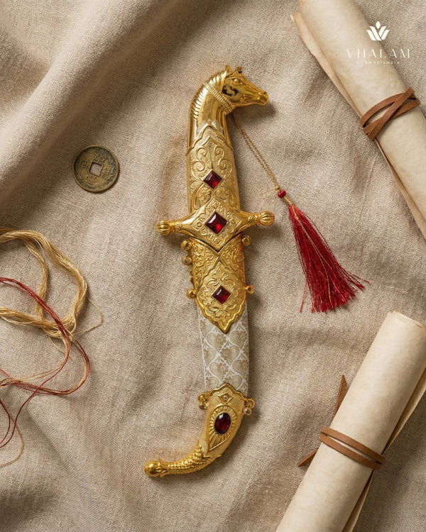 Equine Heritage Plastic Katar (65g | 10.5 inch)