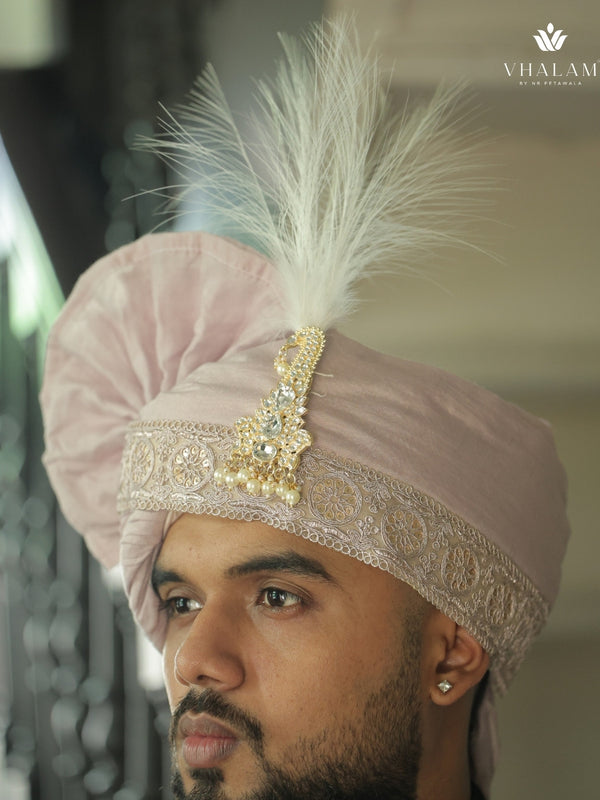 Royal Light Purple Wedding Pagdi with Pearl Brooch & Feather
