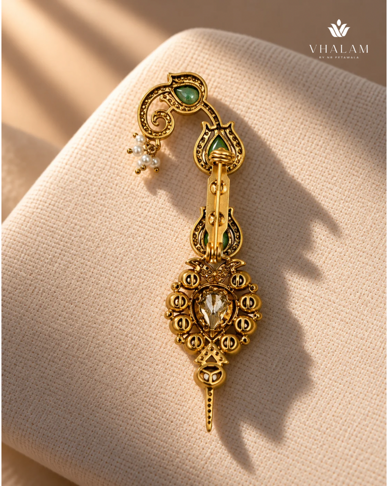 Zarqa Pastel Green Stone Suit Brooch