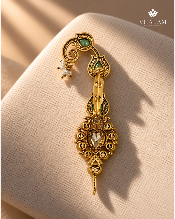 Zarqa Pastel Green Stone Suit Brooch