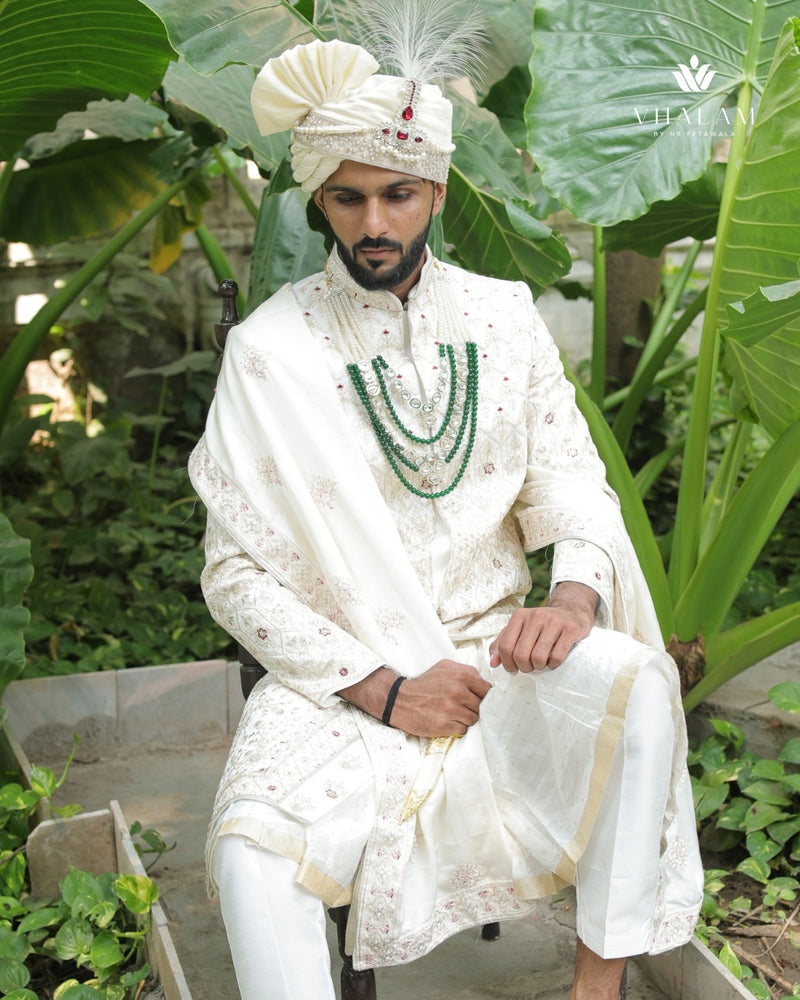 Elegant Cream Shawl with Subtle Red Floral Motifs
