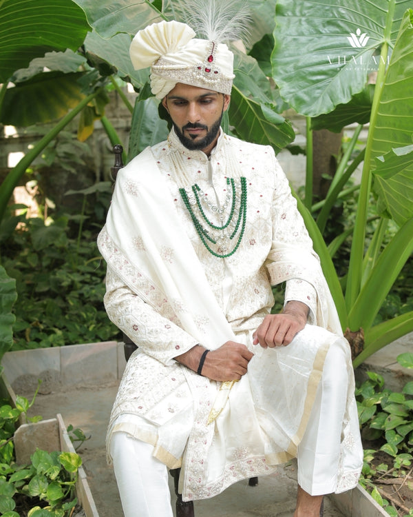 Elegant Cream Shawl with Subtle Red Floral Motifs