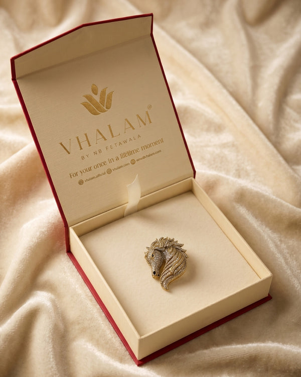 Ashva Noir Pavé Golden Brooch