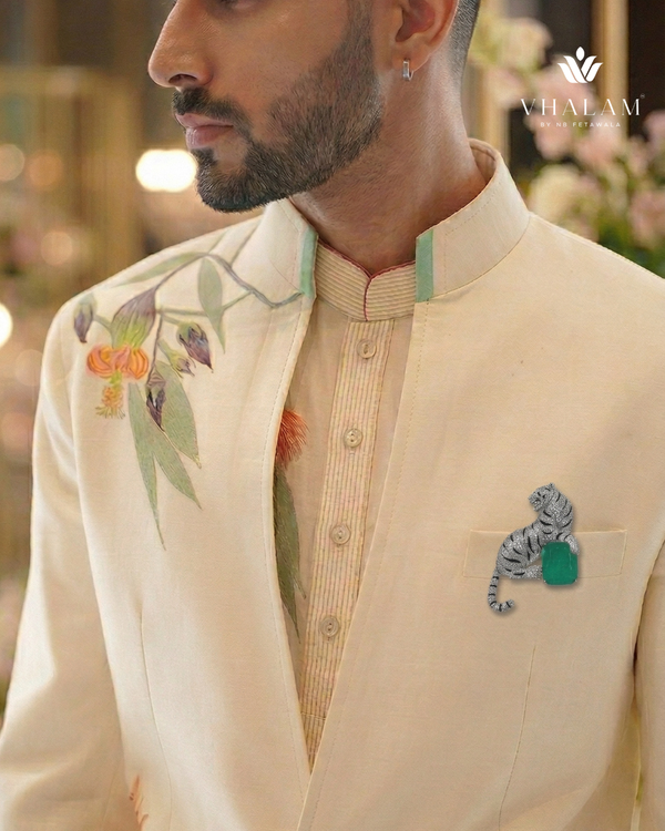 Green Stone Tiger Brooch