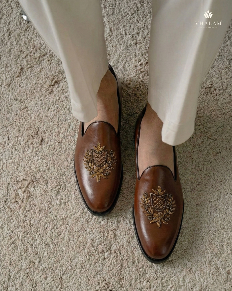 Antique Tan Coloured Mojdi-Style Shoe with Elegant Hand Embroidery