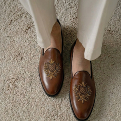 Antique Tan Coloured Mojdi-Style Shoe with Elegant Hand Embroidery