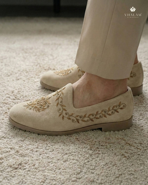 Beige Goldfinch Suede Loafer – Hand-Embroidered Gold Zari Wedding Jutti