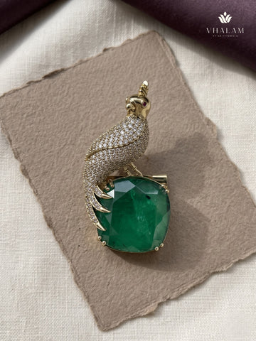 Chirag Crest Brooch with Emerald Green Stone