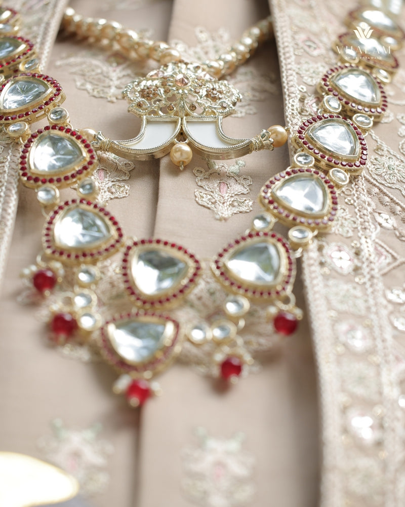 Groom Triangle Kundan Wagh Nakh Dual Mala